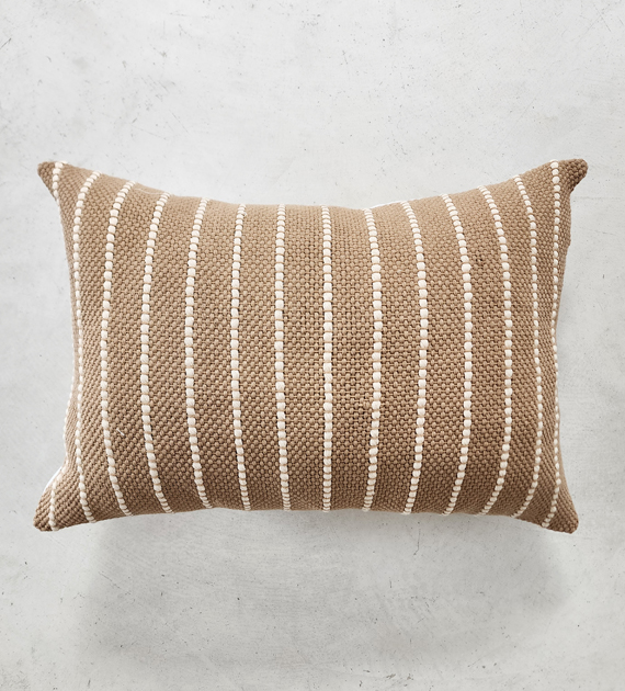 almohadon-ale-rectangular-moka-mousse